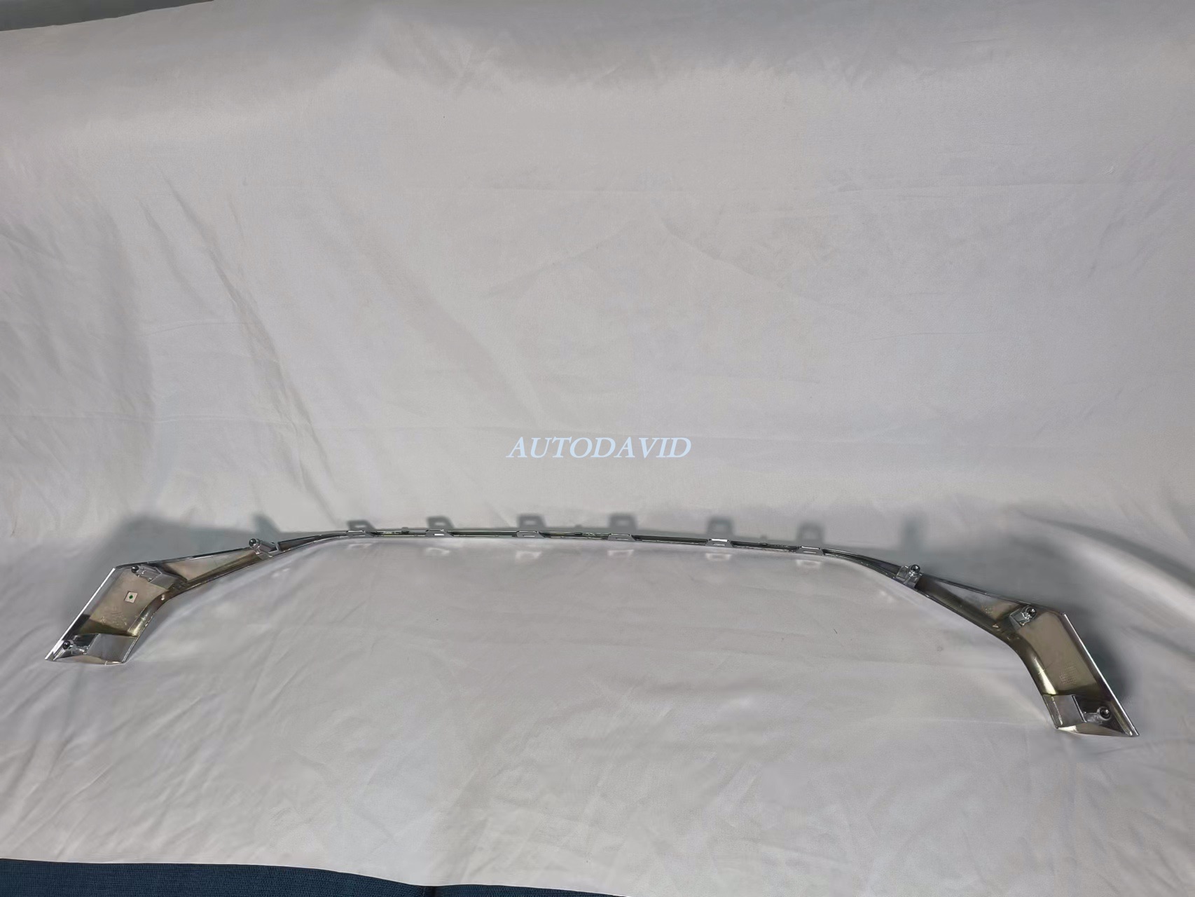 FRONT GRILLE STRIP CHROMED PEUGEOT 508L R88 2019 OEM： DVD79-0701-08