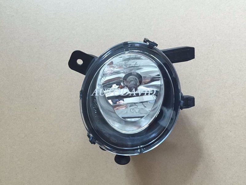 FOG LAMP WITHOUT BULB BMW 3 SERIES F20/F30/F35/F40 2012-2015 OEM： LH 63177248911/RH 63177248912 DVD29-0401
