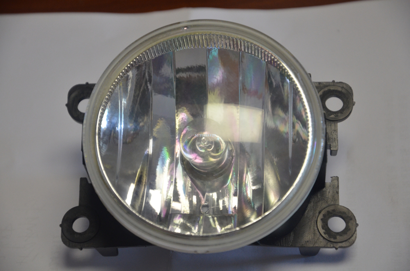 FOG LAMP PEUGEOT 208 2013/2016 PEUGEOT 207 2004/2008 PEUGEOT3008 2008 OEM：9675450980 DVD41-0401