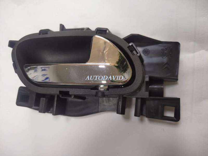 INSIDE HANDLE CHROMED PEUGEOT 301 2013/2015 CITRON ELYSEE 2013/2015/PEUGEOT 508 2013/2015/DS3 2013 OEM：LH 9143T8/RH 9144G4 DVD09-1305