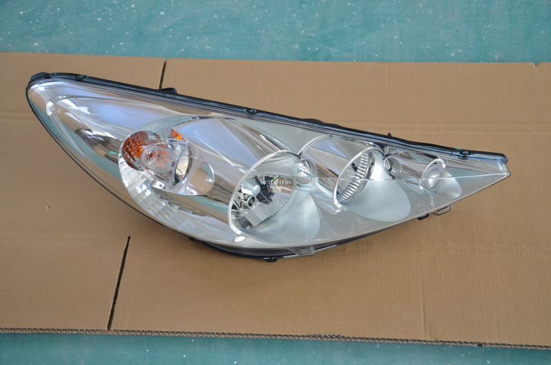 HEAD LAMP COMPLETE PEUGEOT 207/206+ 2008 OEM：LH 620694/RH 620894 DVD14-0202