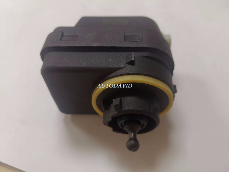 HEAD LAMP MOTOR PEUGEOT 206 T11 2003 OEM:6224C0/9632162280 DVD11-0202-02