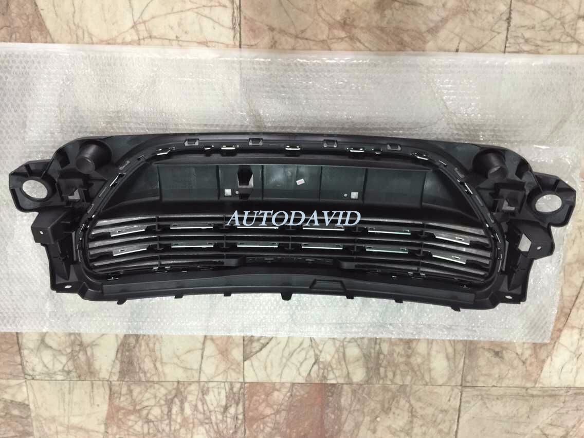 FRONT GRILLE COMPLETE CHROMED PEUGEOT 301 M33 2013 OEM：9676946780 DVD09-0701-05