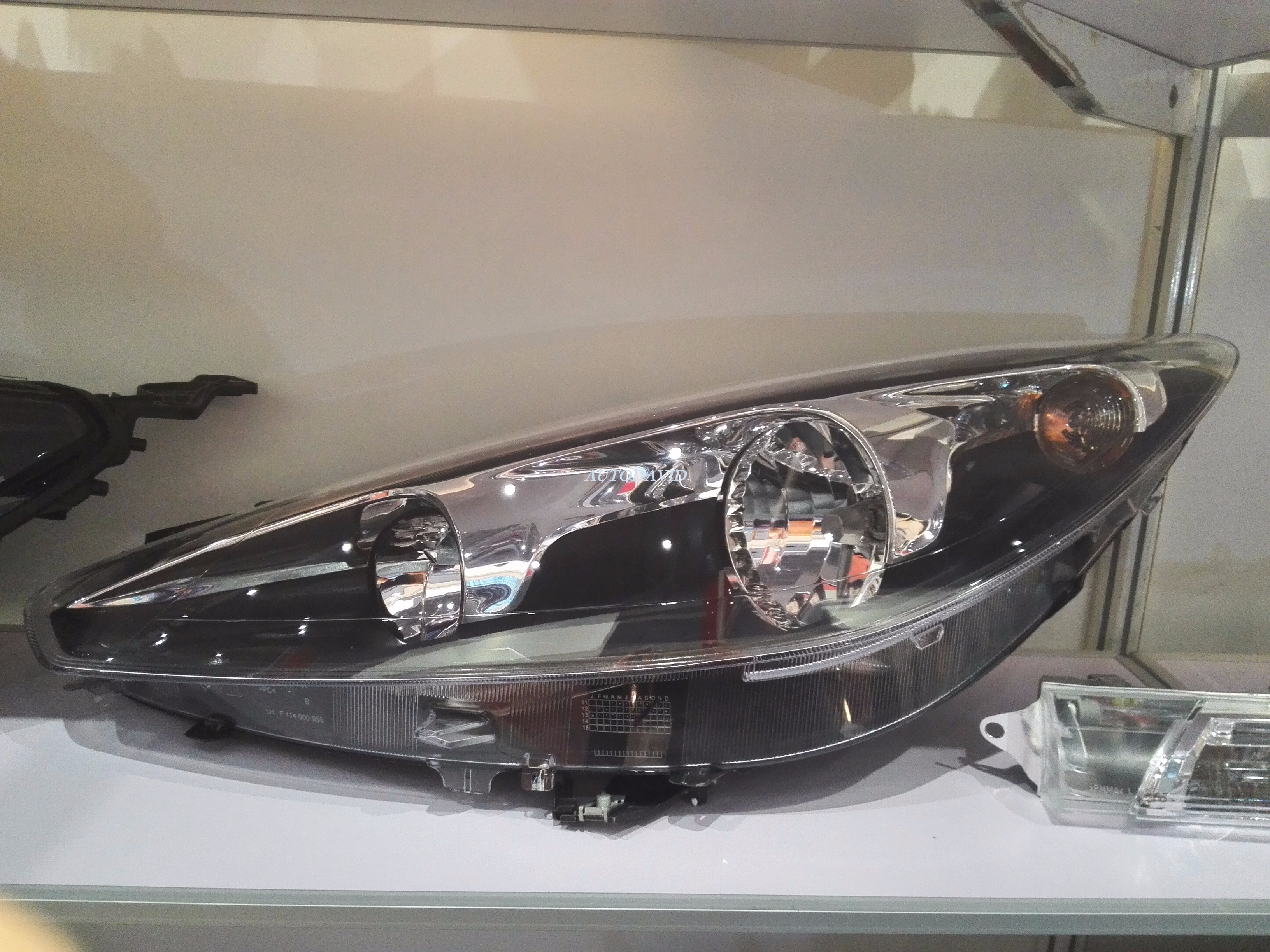 HEAD LAMP COMPLETE PEUGEOT 308 TX3 2013 CN OEM:LH 9675229480/RH 9675229380 DVD1501-0201