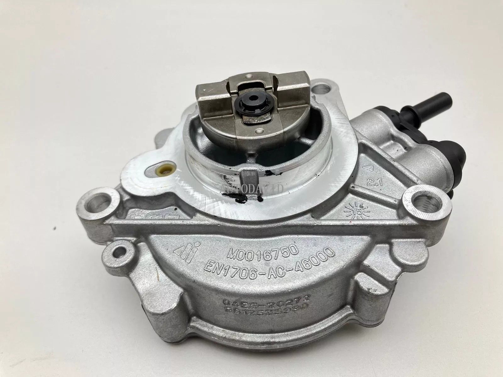 Vacuum Pump Power Brake Booster For Peugeot Peugeot 208 3008 5008 Citroen 1.2T,1.2 THP OEM: 9806233780,9827166480,9812535980,9802504580,9801728380 HS30-300-015
