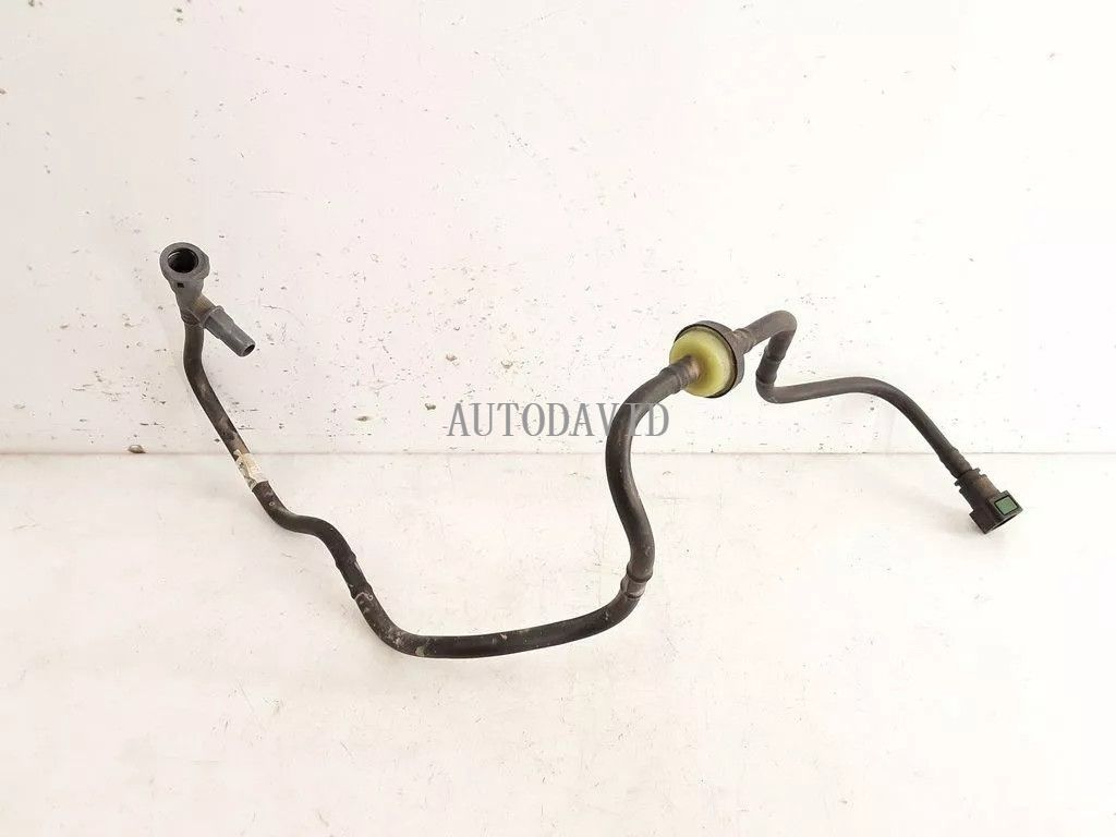 Brake Vacuum Booster Pipe Hose For PEUGEOT 2008 308 Citroen C4 OEM: 9806350980 HS02-023-073