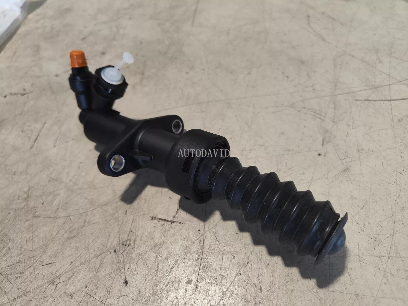 Clutch Slave Cylinder For Peugeot 3008 407 807 Expert, Citroen C4/C5/C8 DS5 OEM: 2182A0 2182C1 218285 9684276480, 1401120880, 1400816480 HS20-200-013