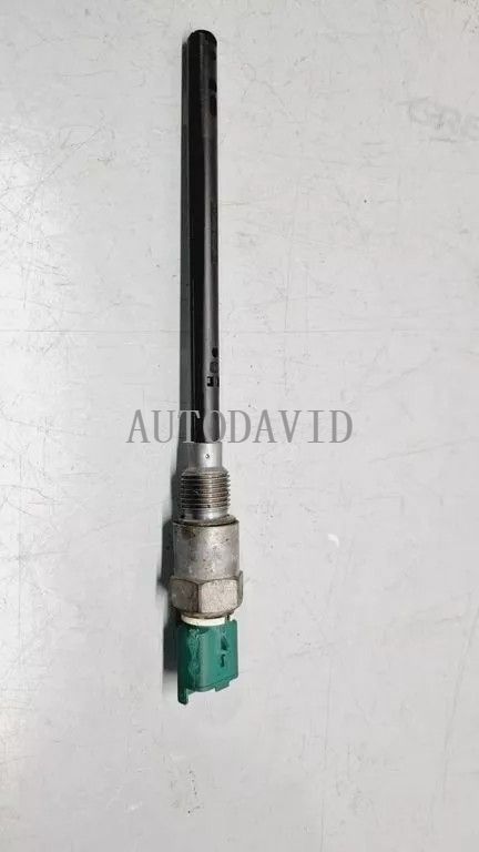 Oil Level Sensor For Peugeot 206 208 2008 307 308 3008 407 508 RCZ Citroen C3XR C4L C4SHIJIA C5 OEM: 9806246080 1131G2 HS02-027-024