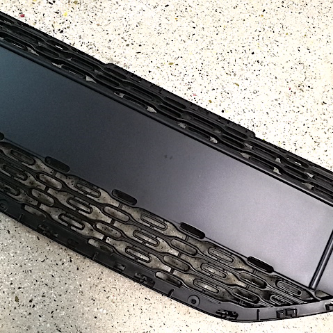 FRONT GRILLE UPPER PEUGEOT 208 2013 OEM：9803264180 DVD41-0701-11