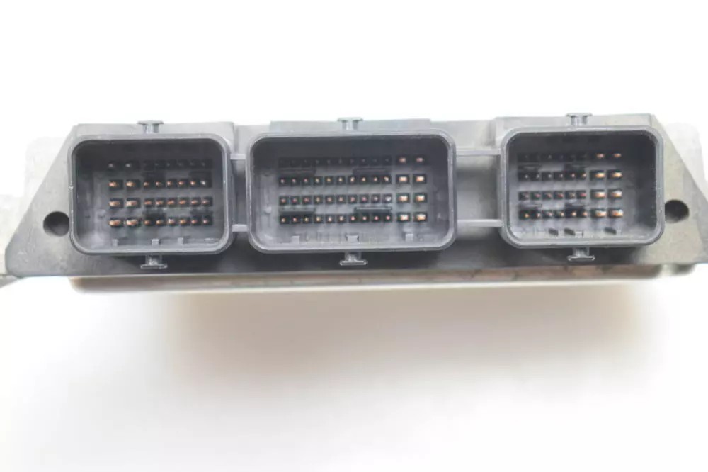 Engine control unit (ECU) for Peugeot 307 2005-2006 1.6 HDI,Diesel OEM: 9659342280 9661377280 0281011863 HS03-031-035