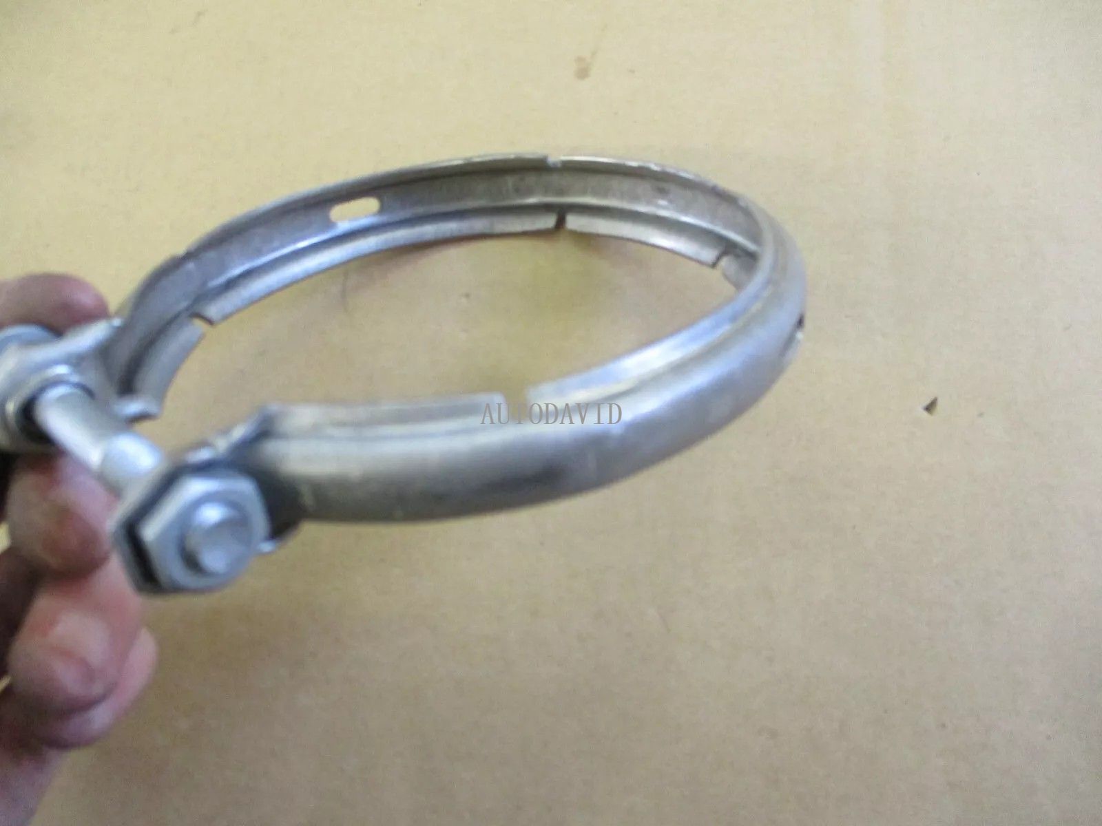 Exhaust Pipe Clamp MUFFLER CLAMPS， for Peugeot 208 2008 3008 4008 508 CitroenC3 C4 OEM: 9809148680 3648078 HS01-013-004