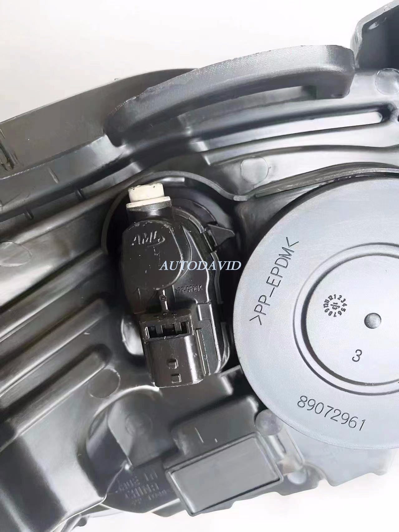 HEAD LAMP COMPLETE LOWER PEUGEOT 508 W23 2013 OEM：LH 6208W7/RH 6206W7 DVD16-0201