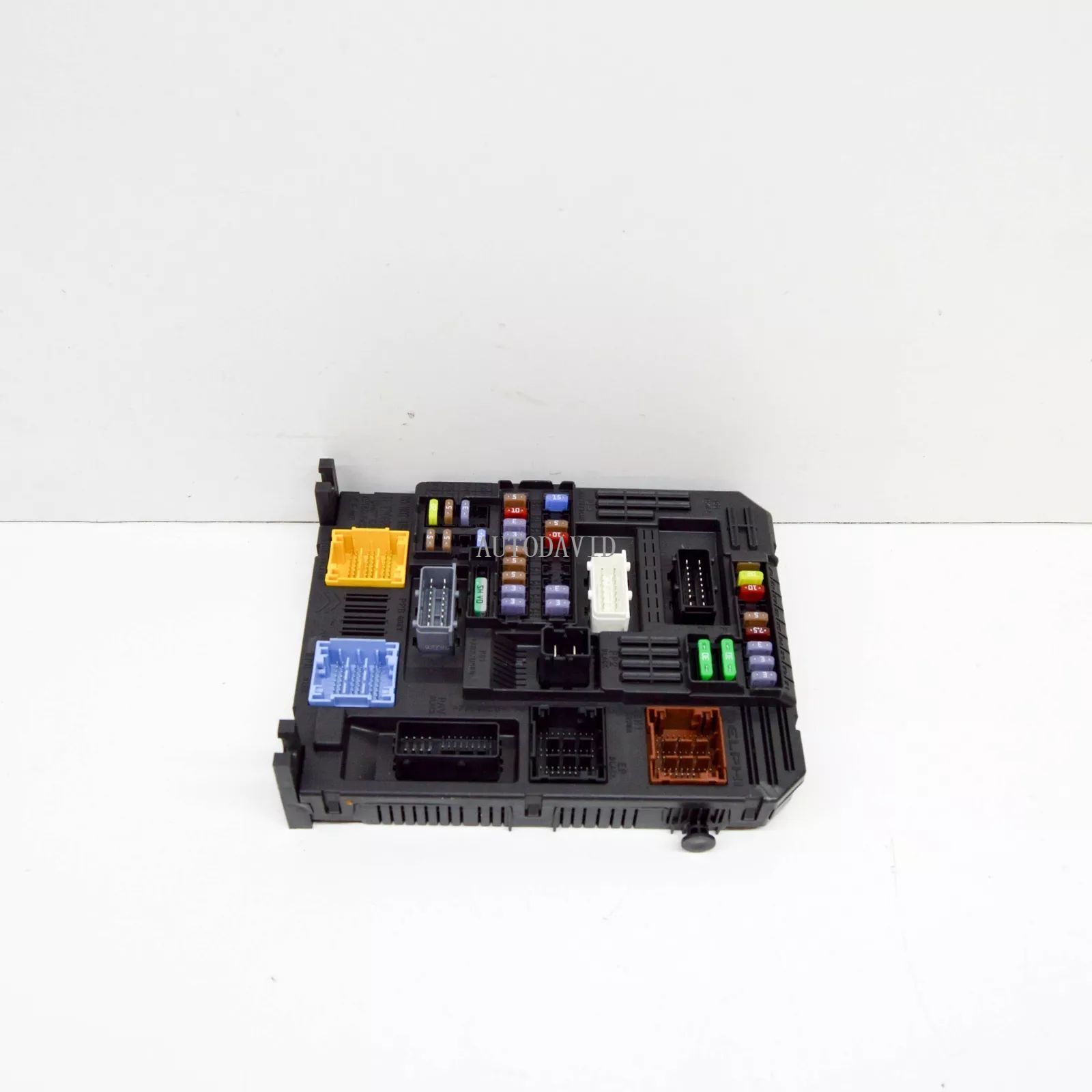 Engine Fuse Box BSM Assembly for Peugeot 3008 SUV 1.6 THP,Engine 5GZ (EP6FDT) OEM : 9819855580 28550098 HS01-042-014