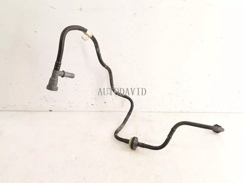 Brake Vacuum Booster Pipe Hose For PEUGEOT 2008 308 Citroen C4 OEM: 9806350980 HS02-023-073