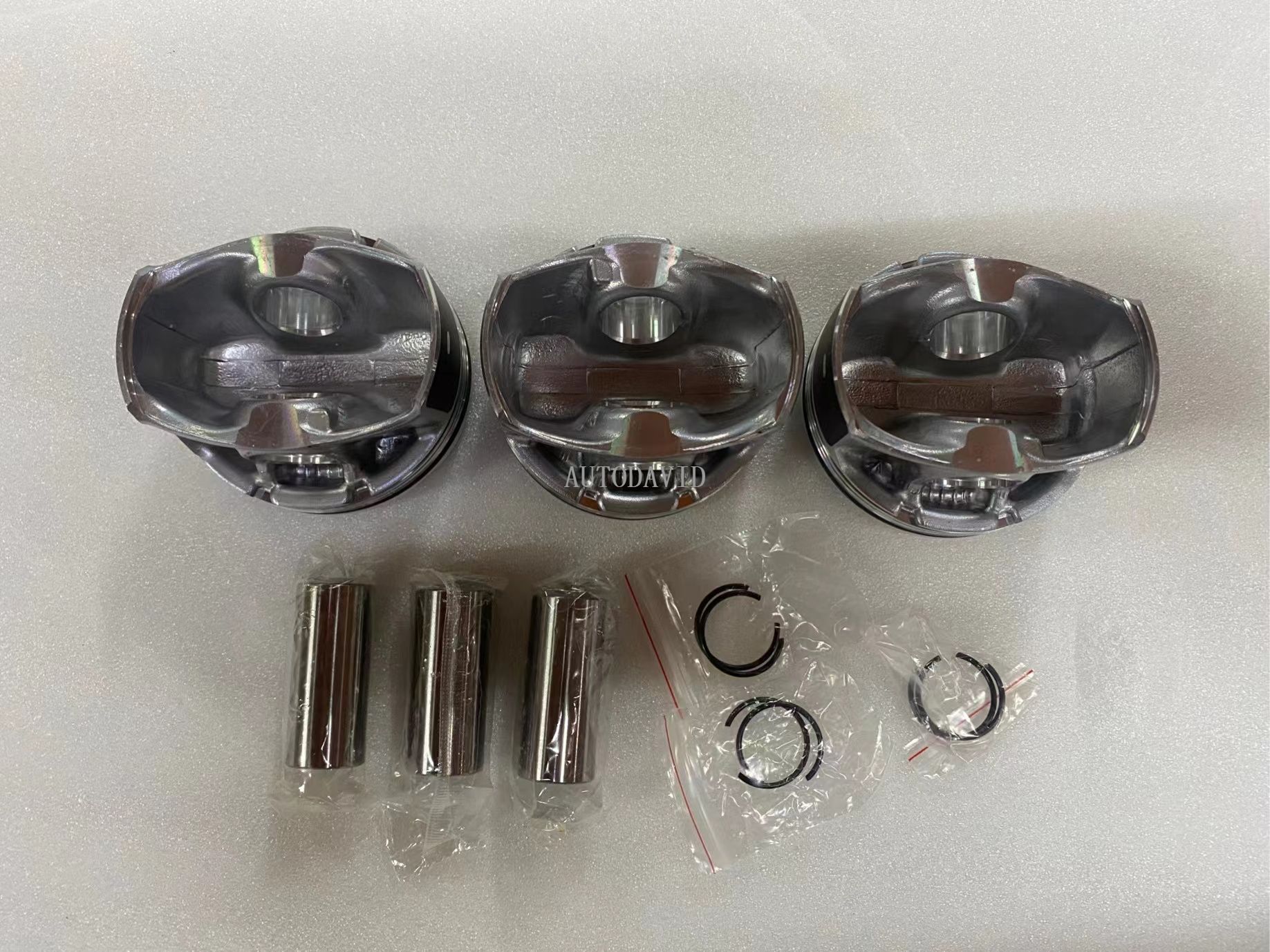 Piston fur Peugeot 1,2T 2008 308 308S 408 Citroen C4 DS4 STD OEM: 1613188280 HS01-010-014