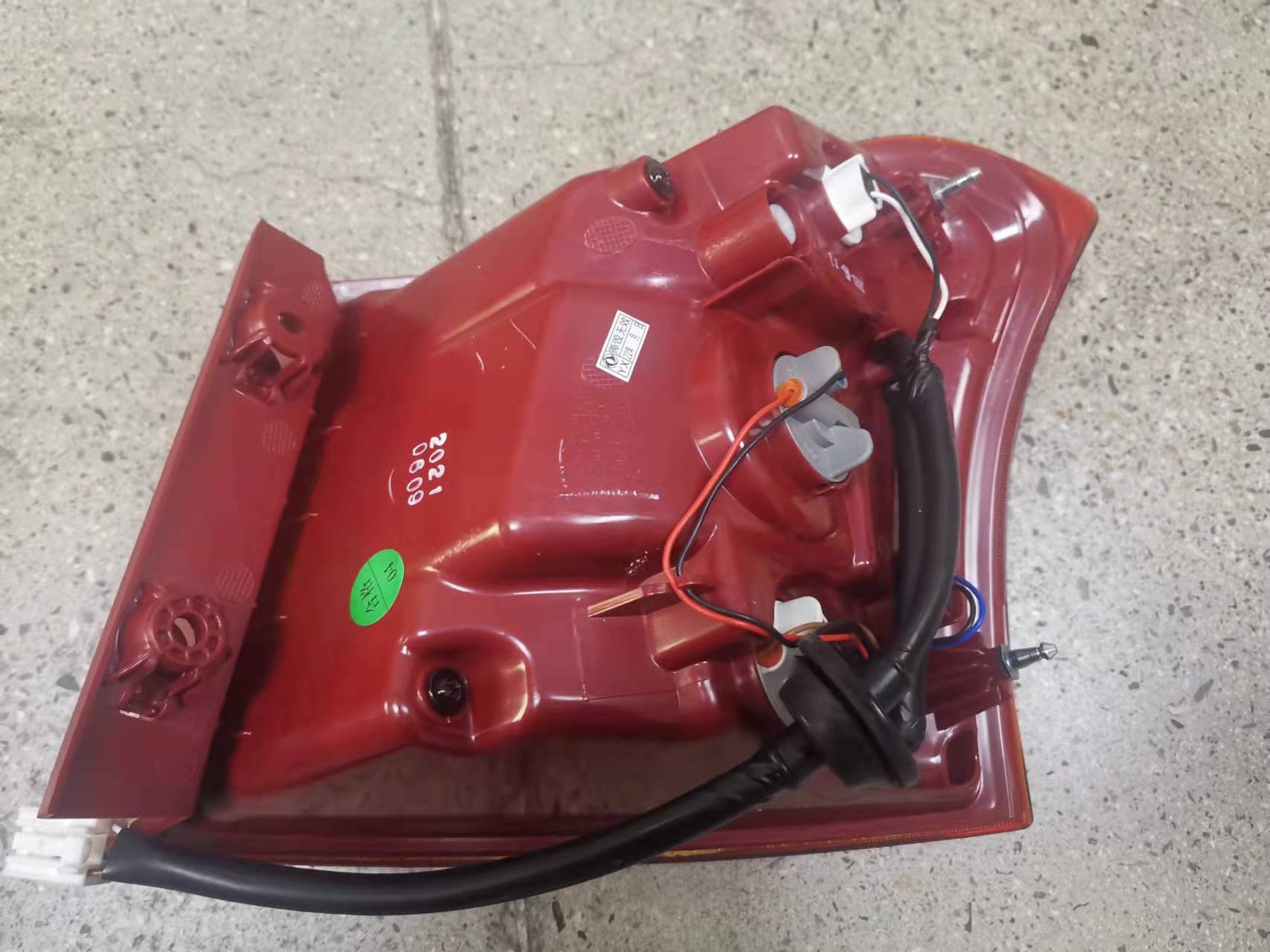 TAIL LAMP OUTER COMPLETE DFPV E70 2017 F15 FIX BEV OEM：LH B004073 /RH B004074（后尾灯总成 外，适用：东风风神E70 ，2017年产）DVD17-0306