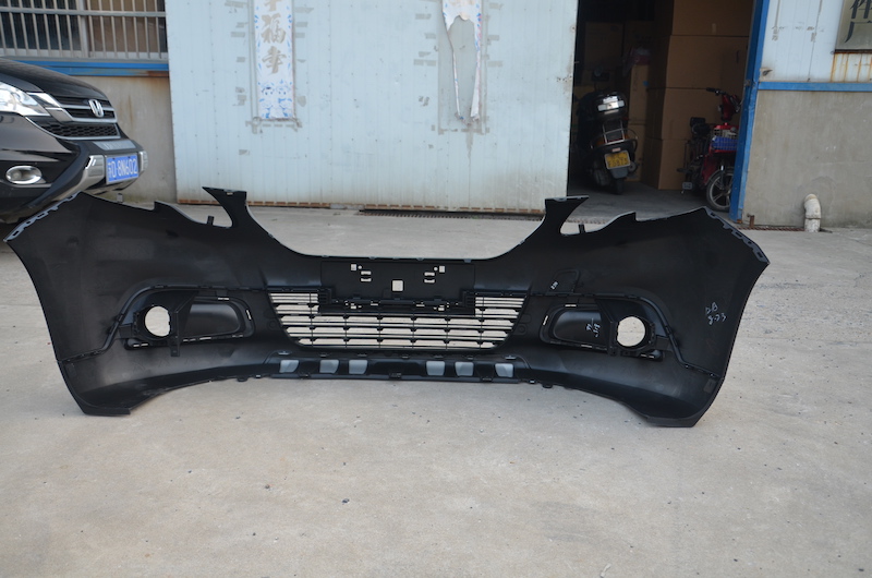 FRONT BUMPER COMPLETE PEUGEOT 2008 A94 2013 OEM：NO OEM DVD23-0701