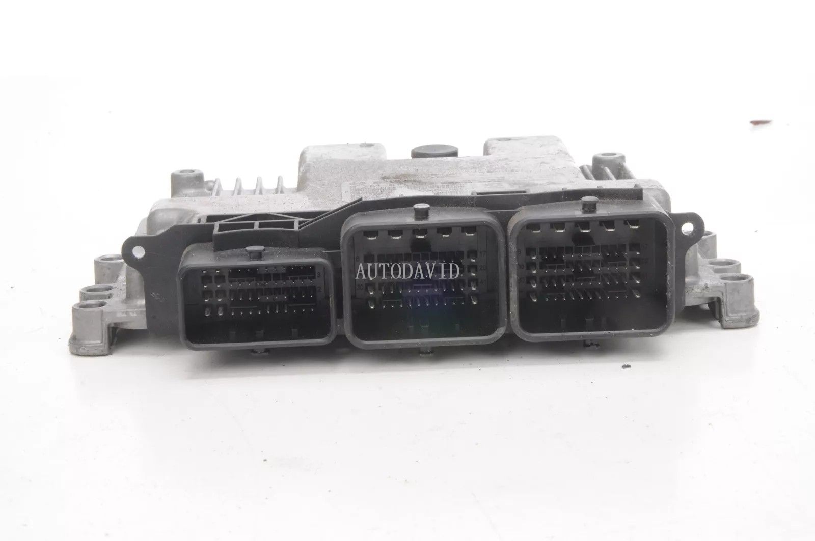 Engine control unit (ECU) for Peugeot 208 2012- OEM: 9677529580 0281017920 HS03-031-020