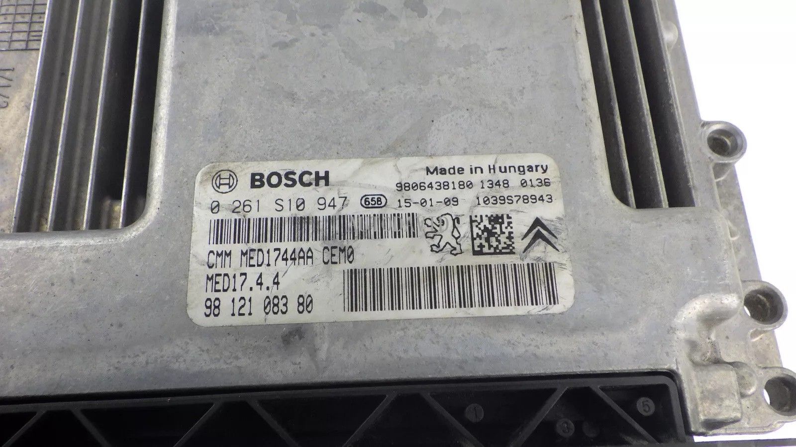 Engine control unit (ECU) for Citroen DS3 OEM: 0261S10947, 9812108380, 9806438180 HS03-031-019