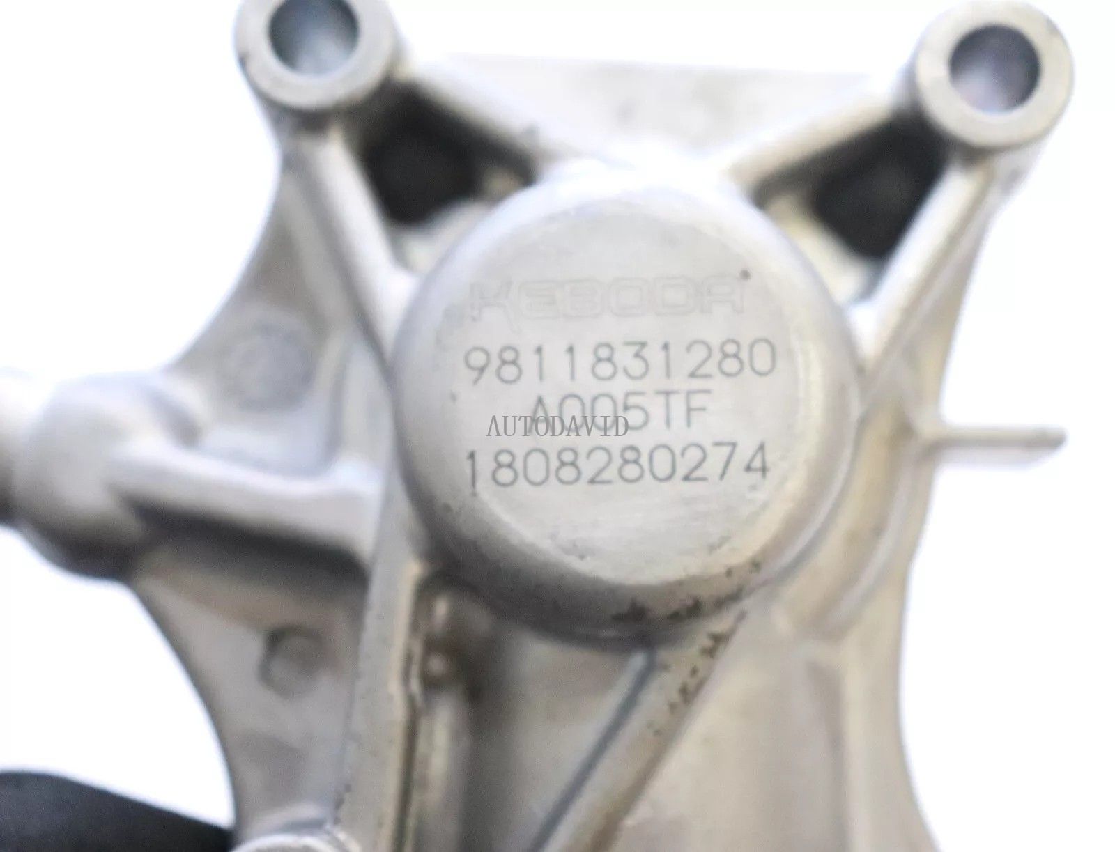 High Pressure Fuel Pump for peugeot 208,308,2008,3008,5008.Citroen DS7.2019.Crossback X74 G06 1.6. OEM: 1671940380, 9817670080, 0261520530 HS03-032-005