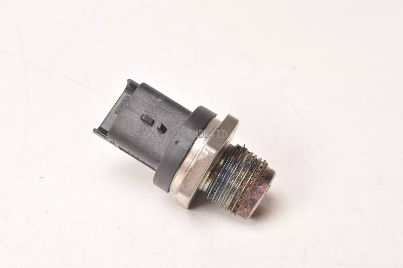 Fuel Pressure Sensor For Citroen Land Rover Peugeot 307,407,607.Citroen C5 OEM: 1920LJ 833457 0281002919 9654762880 LR022334 HS02-027-090