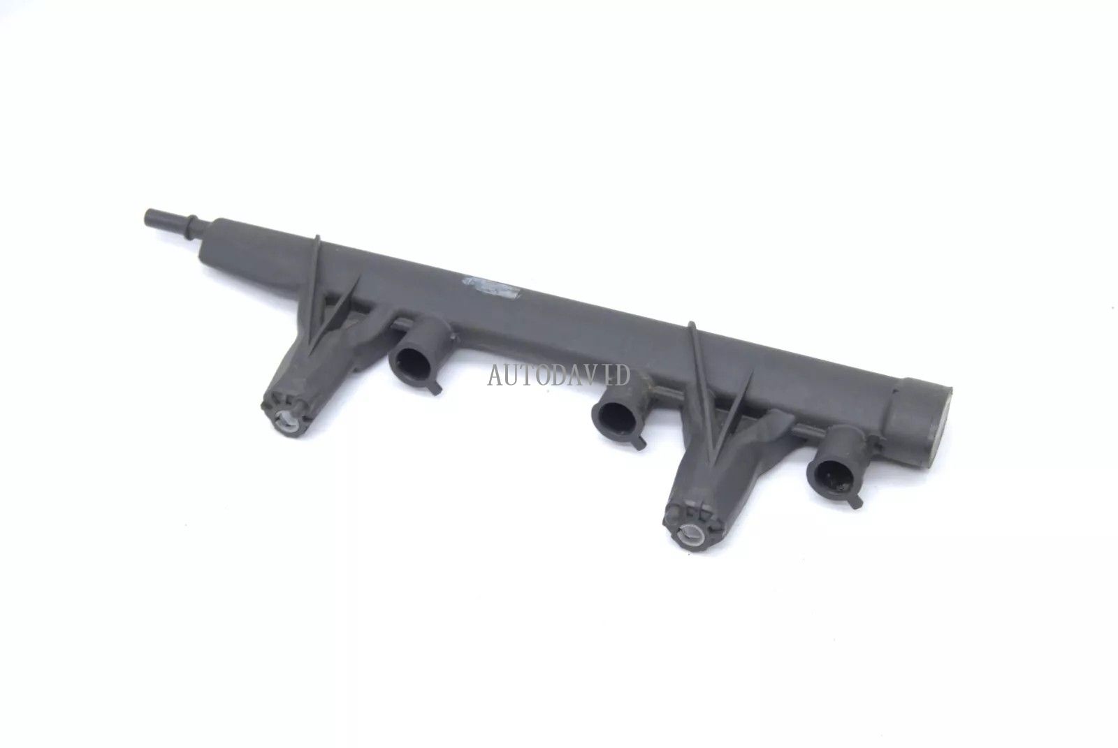 Fuel Injector Rail For Peugeot 2008 208,Citroen C3 1.2 12-18 OEM: 9676020480 HS02-023-004