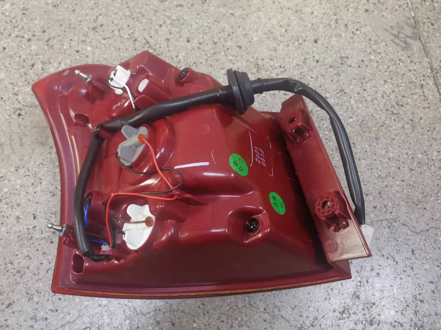 TAIL LAMP OUTER COMPLETE DFPV E70 2017 F15 FIX BEV OEM：LH B004073 /RH B004074（后尾灯总成 外，适用：东风风神E70 ，2017年产）DVD17-0306