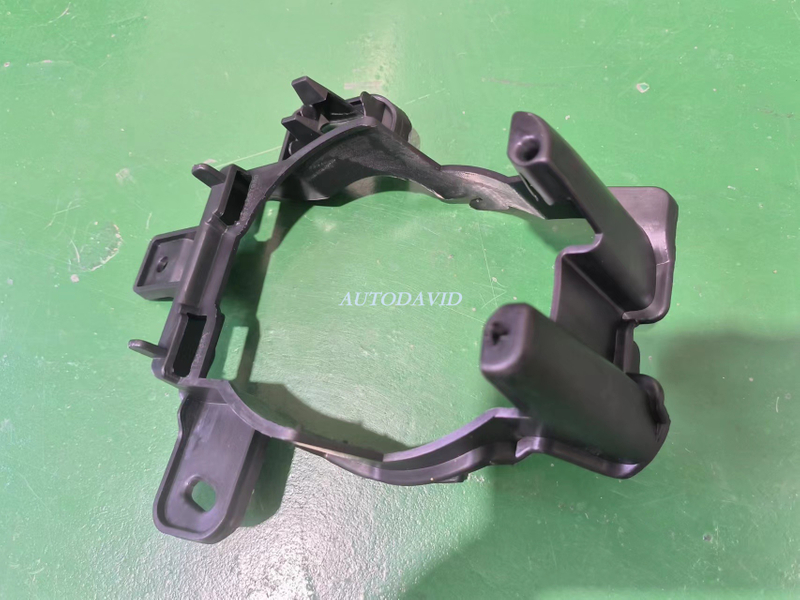 FOG LAMP CASE PEUGEOT 208 2013 OEM： LH 1607398580/RH 1607398580 DVD41-0701-07