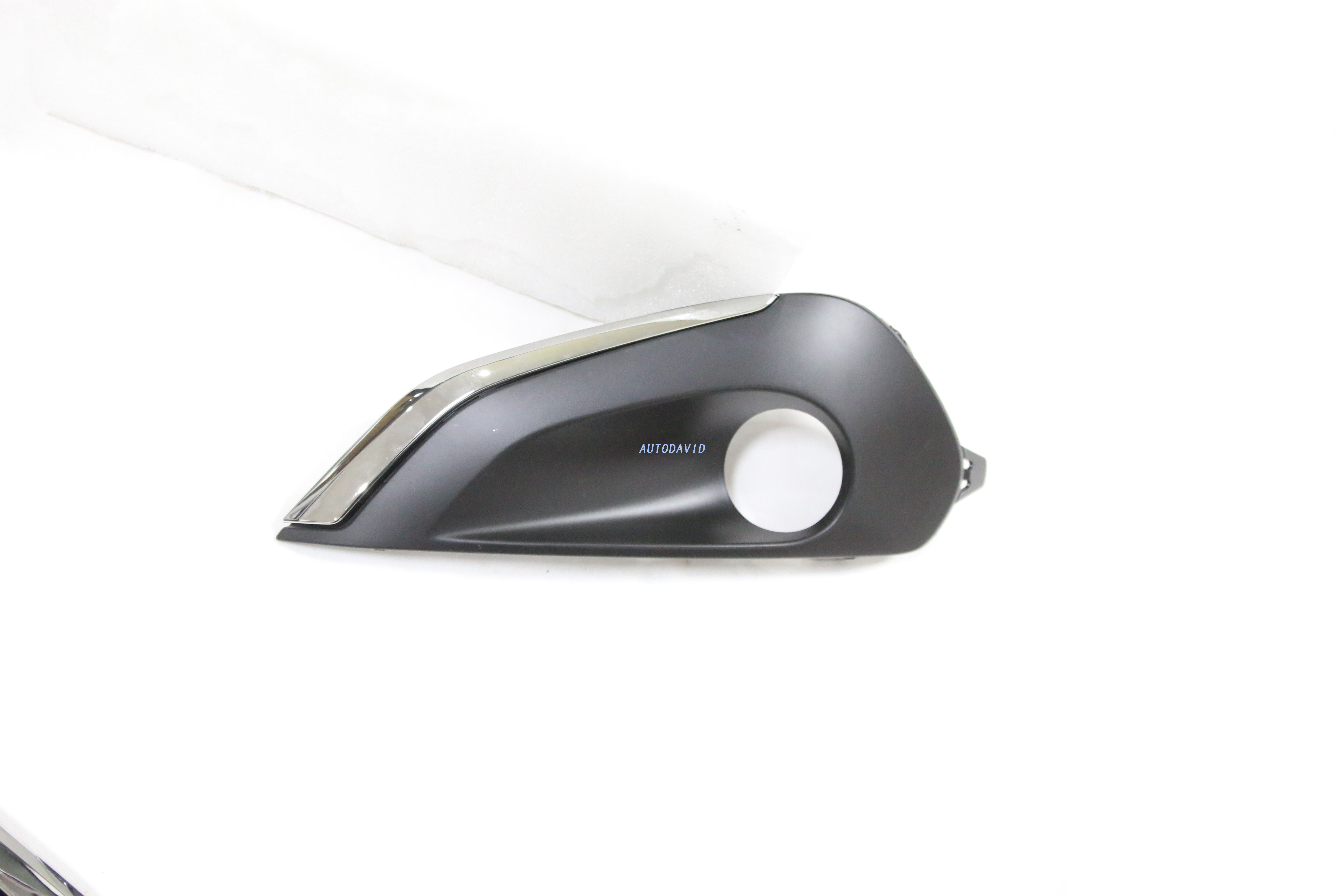 FOG LAMP CASE COMPLETE PEUGEOT 208 2016 OEM：LH 1613486180/RH 1613585980 DVD42-0701-08 