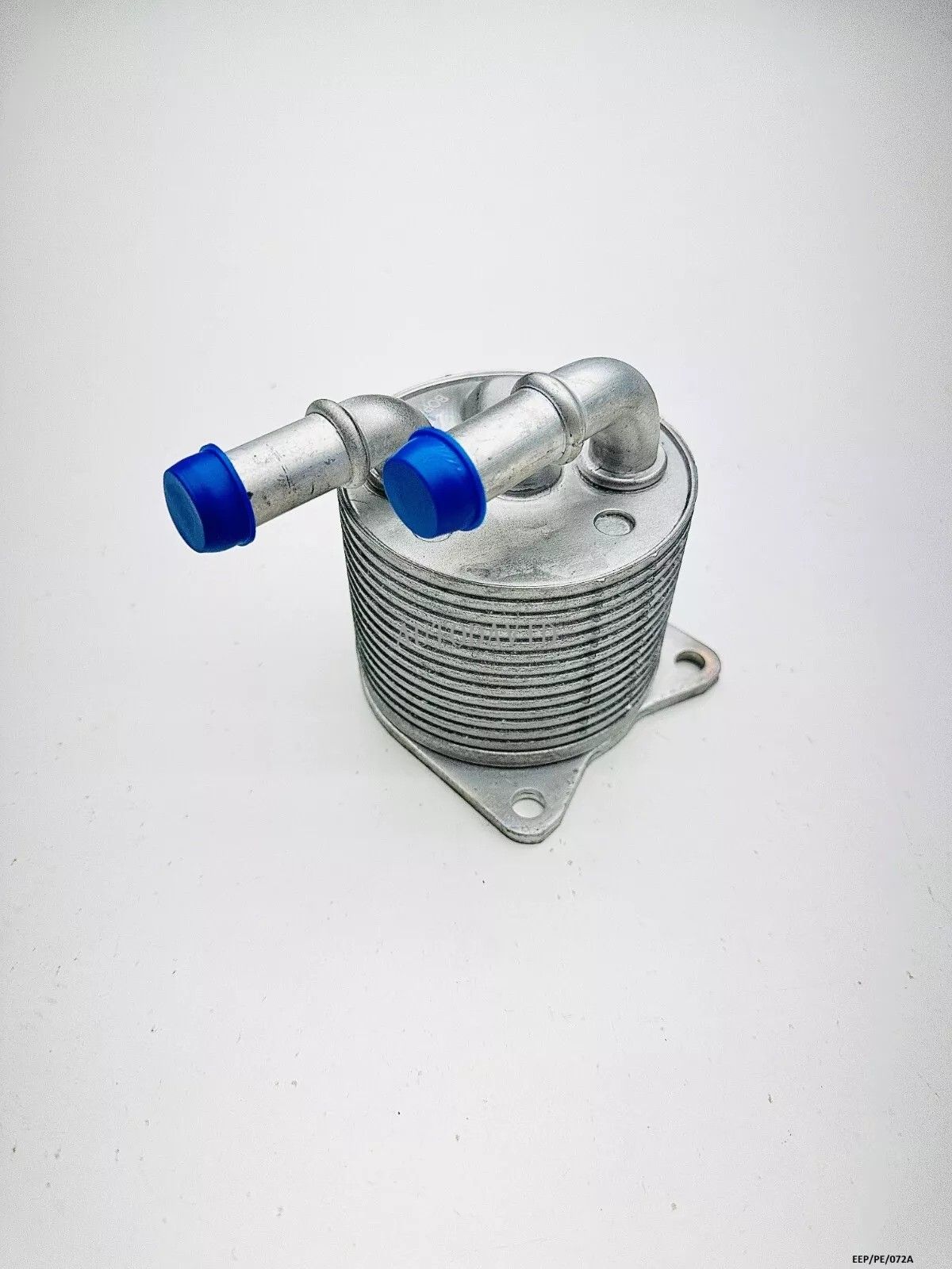 Oil Cooler for Peugeot 5008 II 508 II 1.2/1.6/2.0 Bluehdi 2016 OEM: 9824606980, 3556490 HS30-300-012