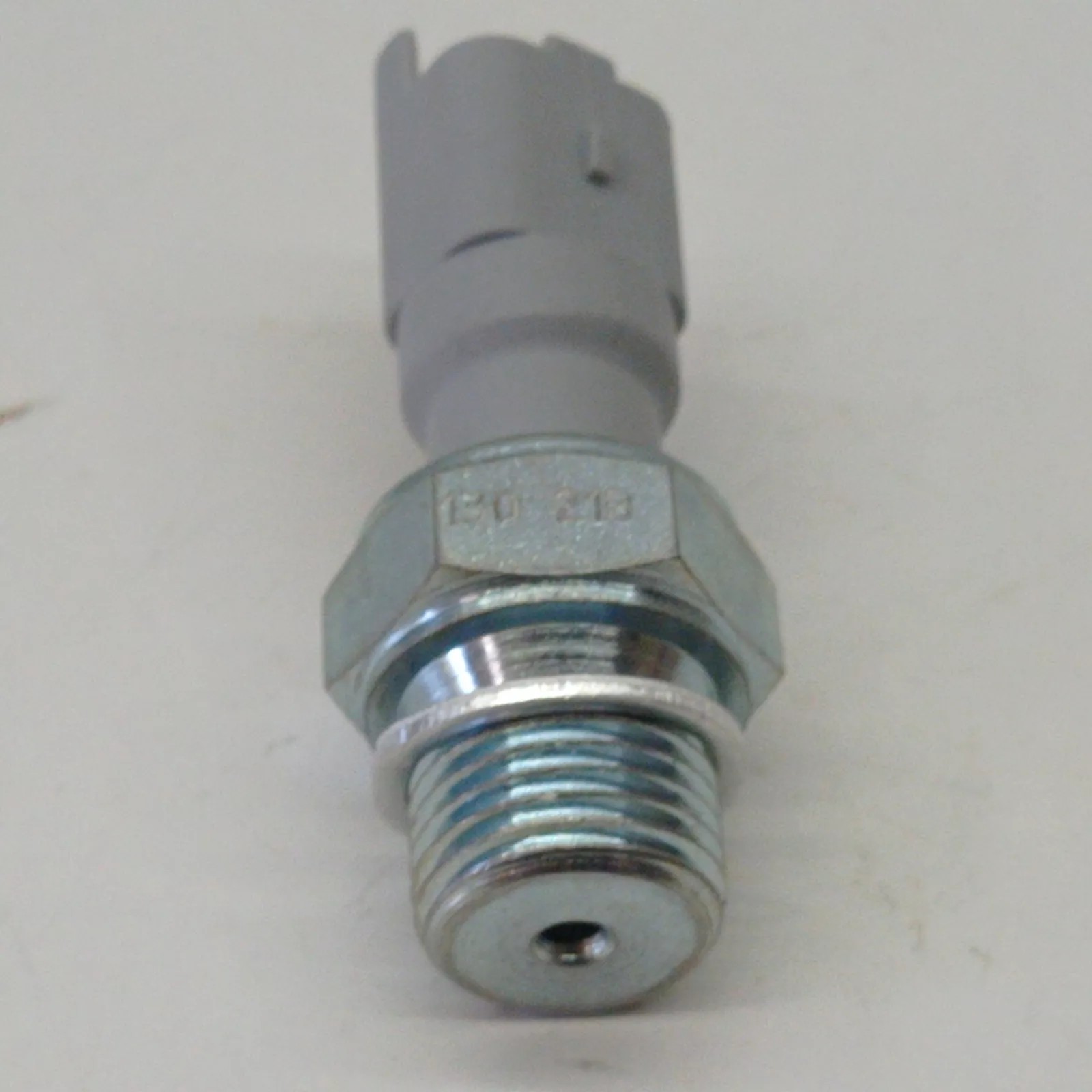 Oil Level Sensor For Peugeot 207 208 308 3008 508 5008 Citroen C2 OEM: 1131K5 1131K5, 9661477580 HS02-027-029