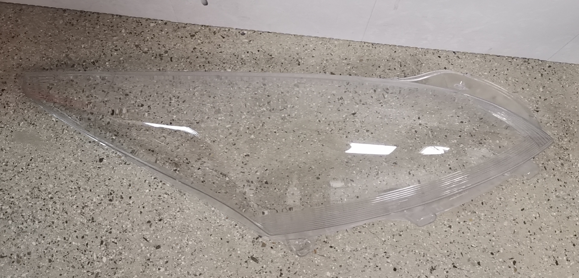 HEAD LAMP LENS PEUGEOT 3008 T88 2013 （前照灯灯罩，标致3008老款，编号T88，年份2013）DVD22-0201-01