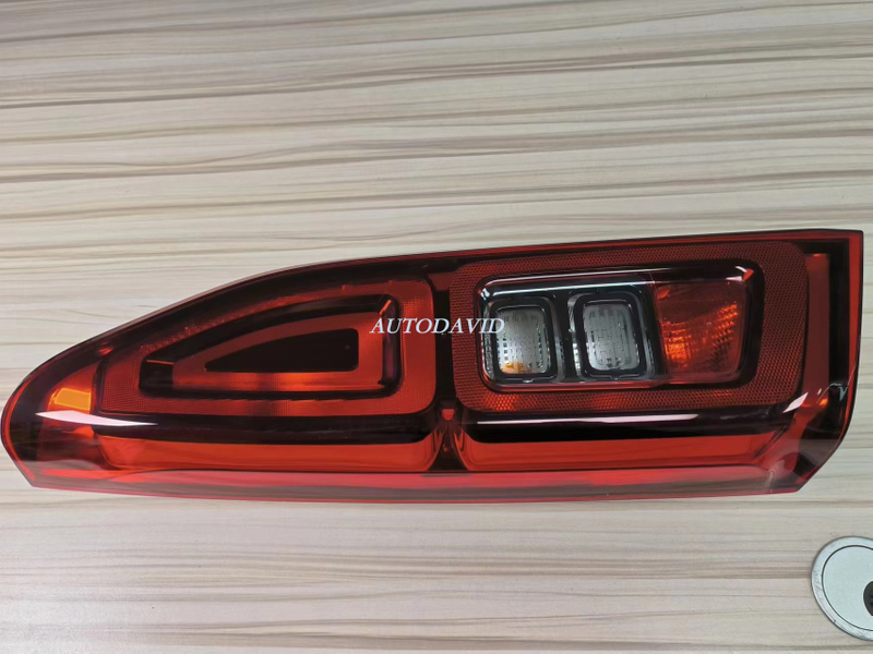 TAIL LAMP COMPLETE PEUGEOT BERLINGGO 2019 OEM：LH 9819649280/RH 9820555080 DVD0701-0301