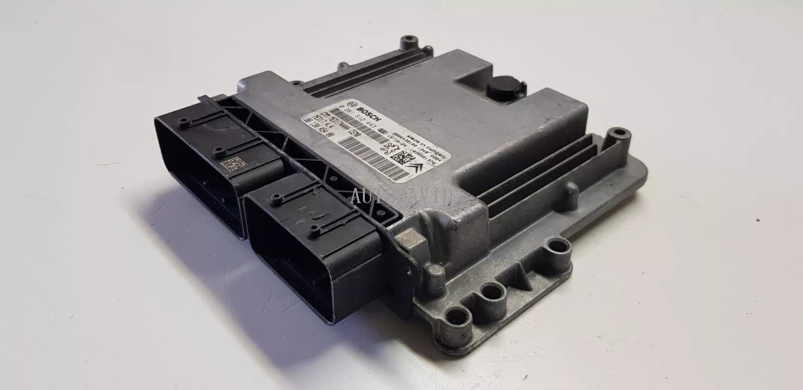 Engine control unit (ECU) For Peugeot, Citroen DS3 OEM: 9813045480 0261S12443 HS03-031-014