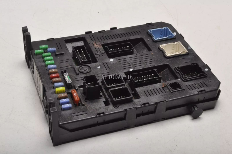 Engine Fuse Box BSM Assembly for Peugeot 307 1.6/16V OEM : 9663510580 HS01-042-009