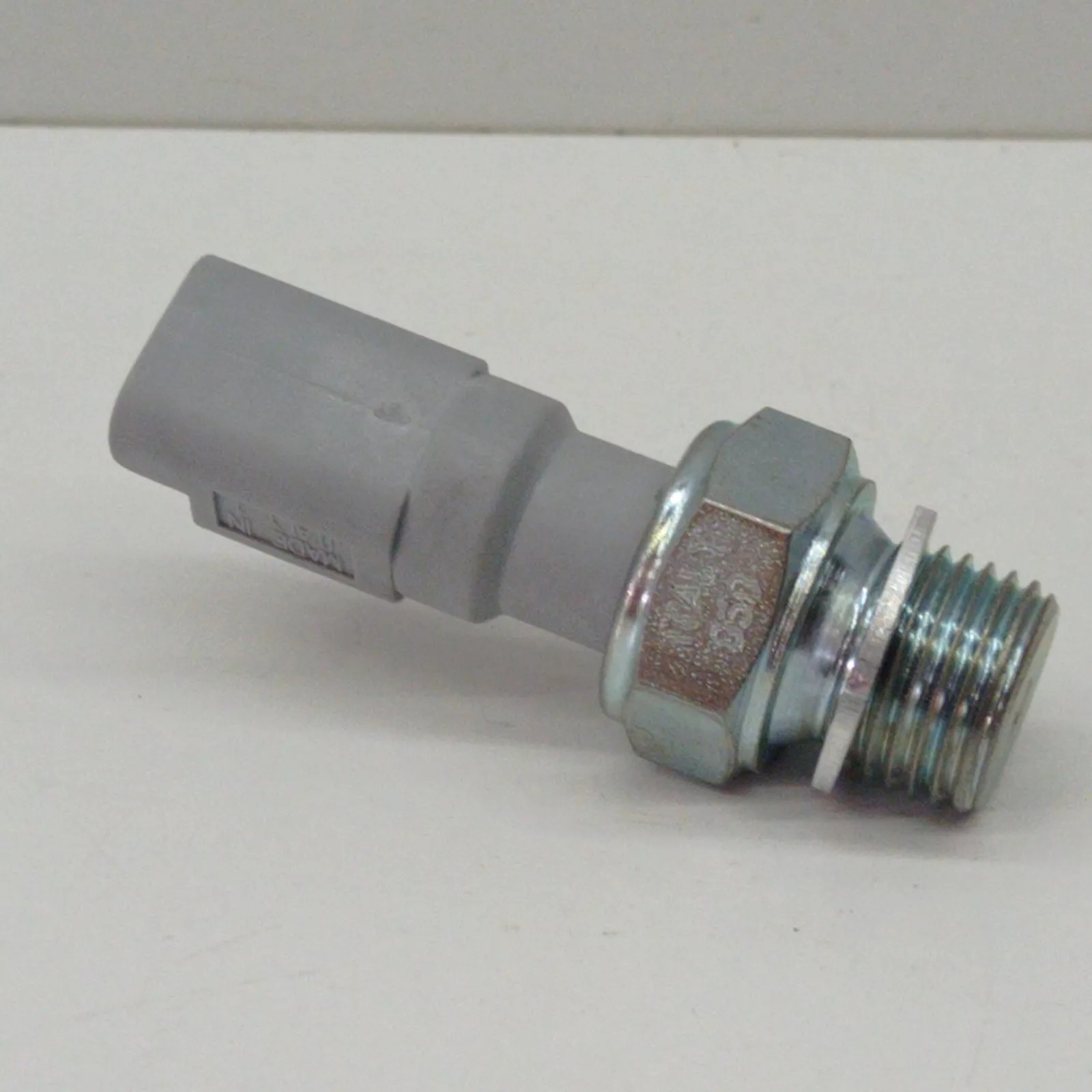 Oil Level Sensor For Peugeot 207 208 308 3008 508 5008 Citroen C2 OEM: 1131K5 1131K5, 9661477580 HS02-027-029