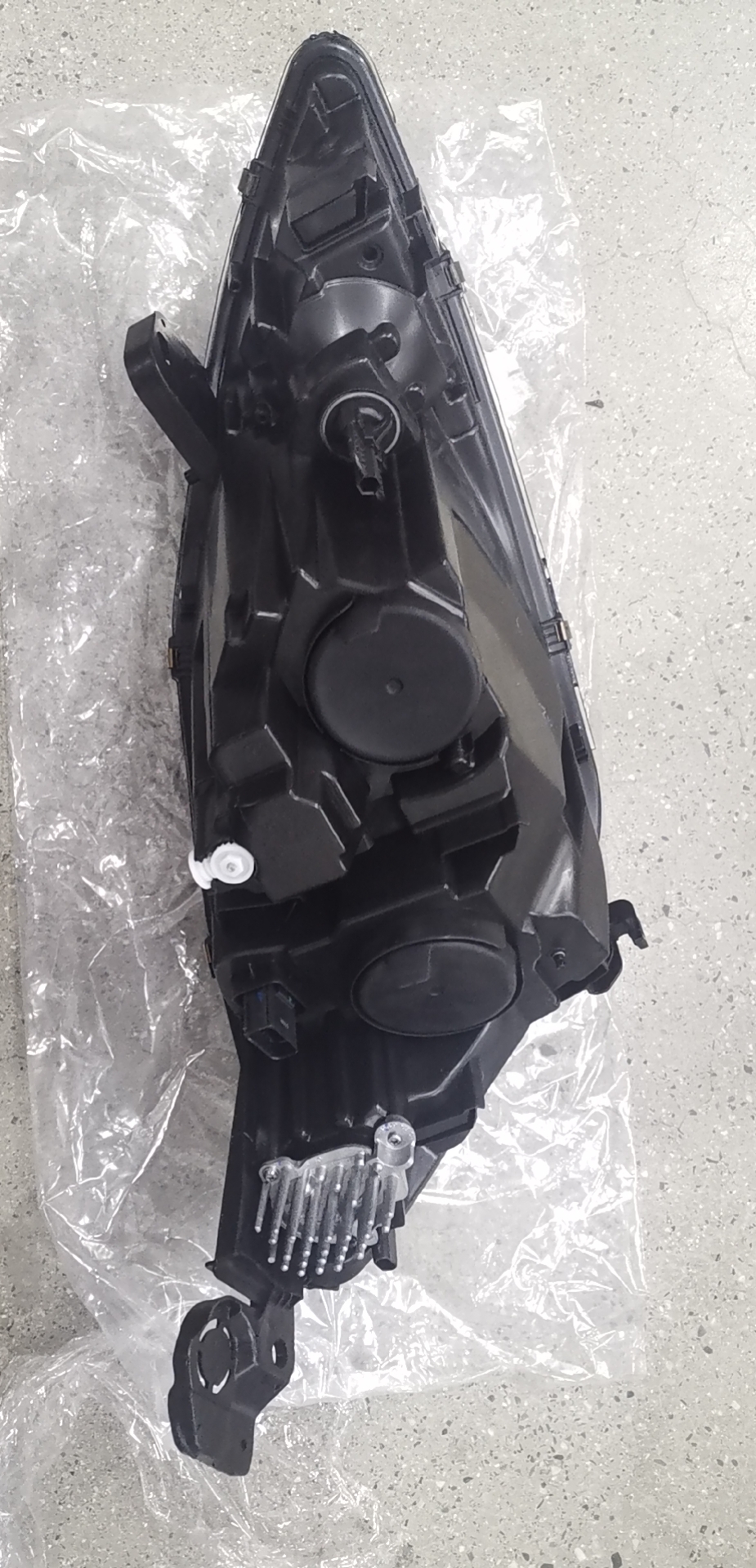 HEAD LAMP COMPLETE LED AND TRIM PEUGEOT 308 TX9 2016 OEM：LH YL00180280/RH YL00180180 DVD22-0201