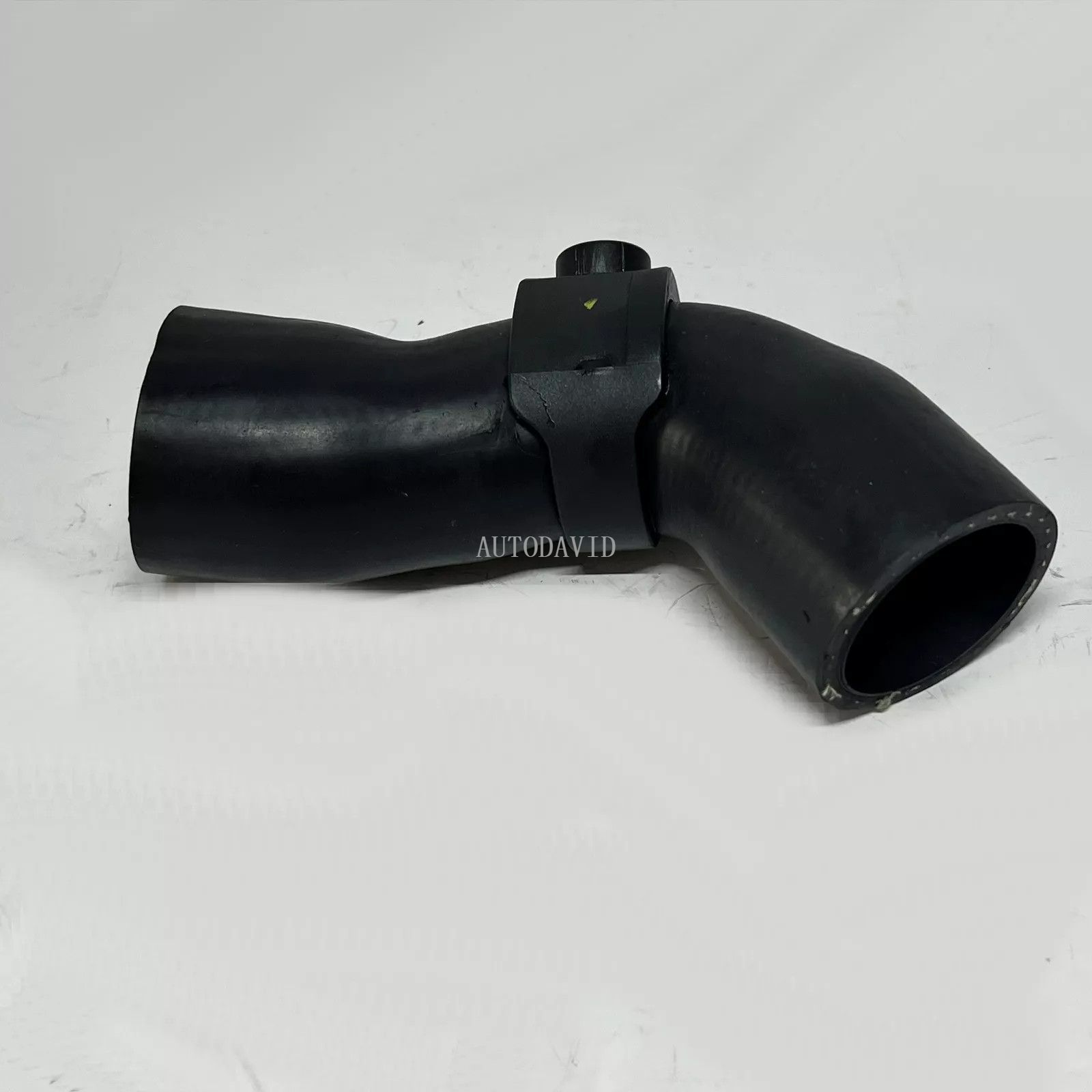Air Intake Turbo Hose For PEUGEOT 107 206 207 Citroen C1 C2 C3 OEM: 143445 143413 HS02-023-069