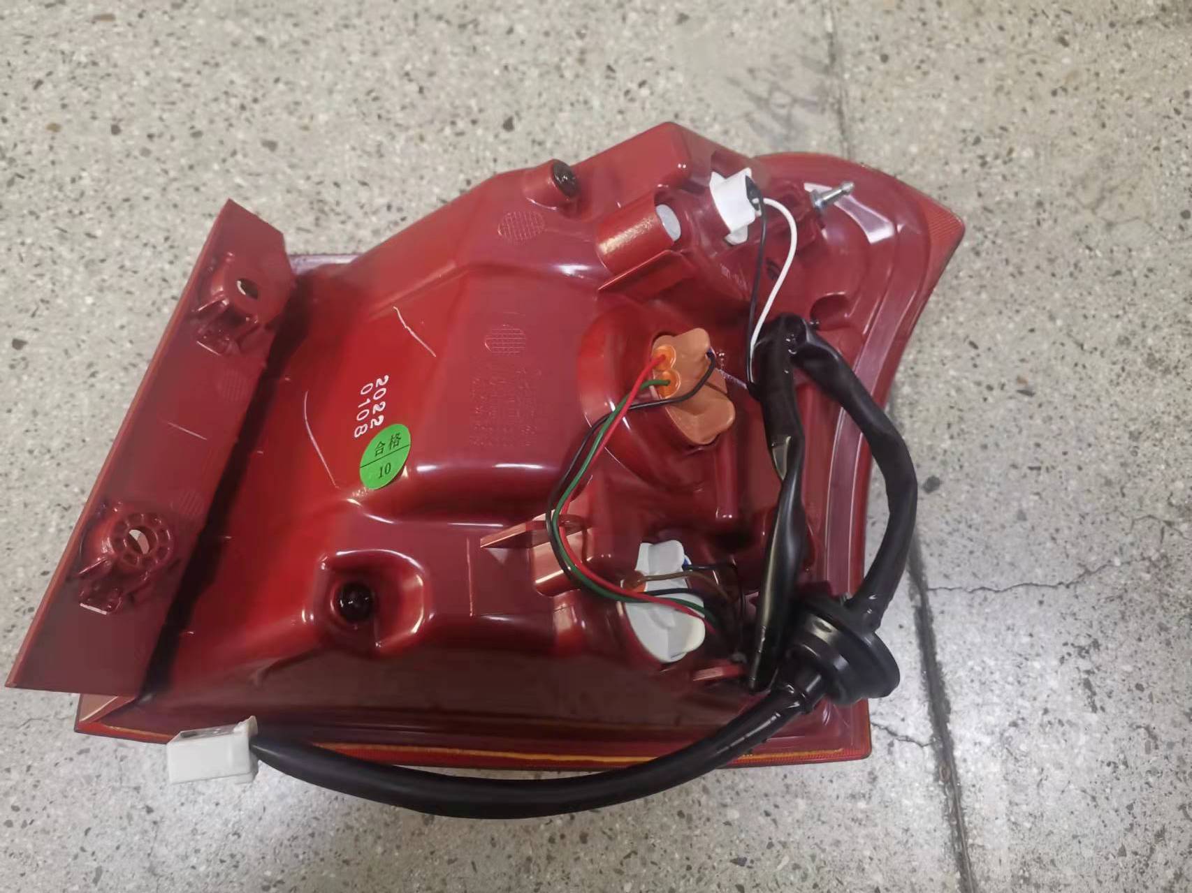 TAIL LAMP OUTER COMPLETE DFPV A60 E70 2021 F15 eEV FIX OEM：LH B016021/RH B016024（后尾灯总成 外，适用：东风风神E70 eEV FIX，2021年产）DVD17-0305