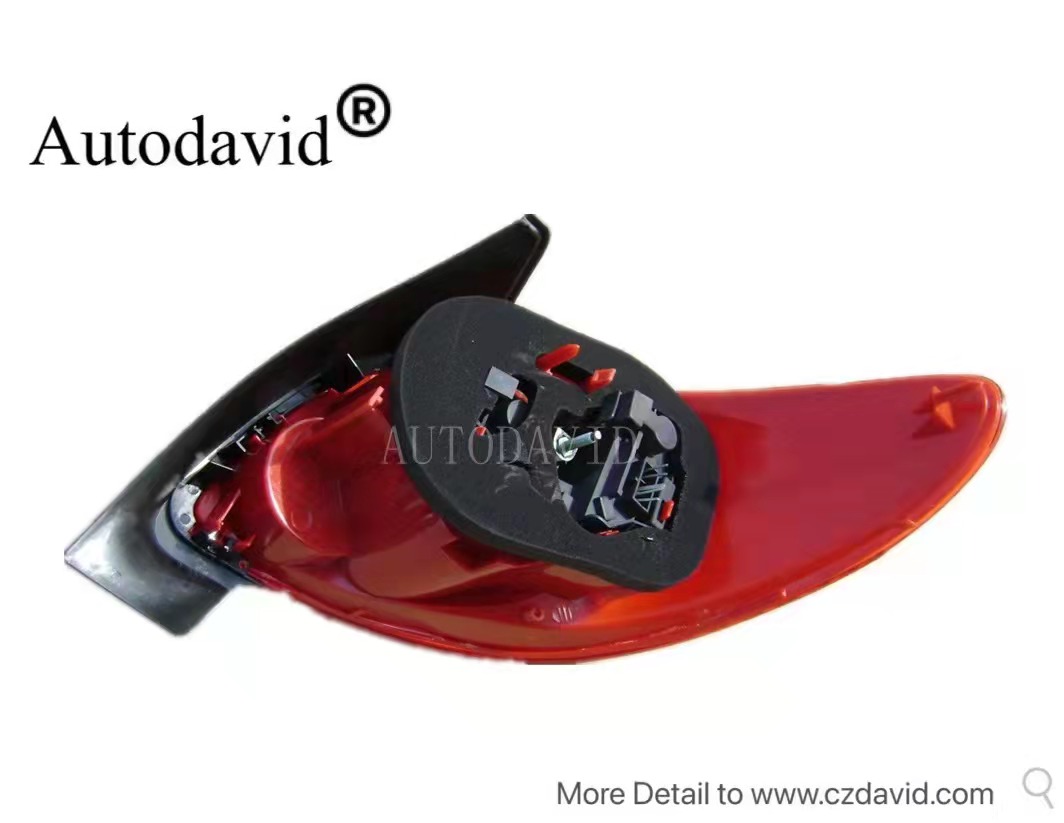 TAIL LAMP COMPLETE PEUGEOT 206 T11 2003 OEM：LH 6351S0/RH 6350S0