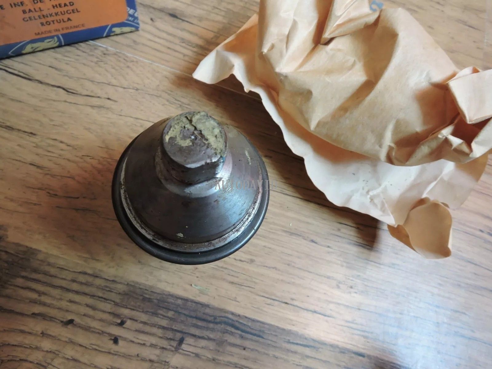 Ball Joint For Peugeot J7 1968-1980, J9 1980-1987. OEM: 362215 JBJ276 52-00114A-SX PE-BJ-3188 HS40-408-024