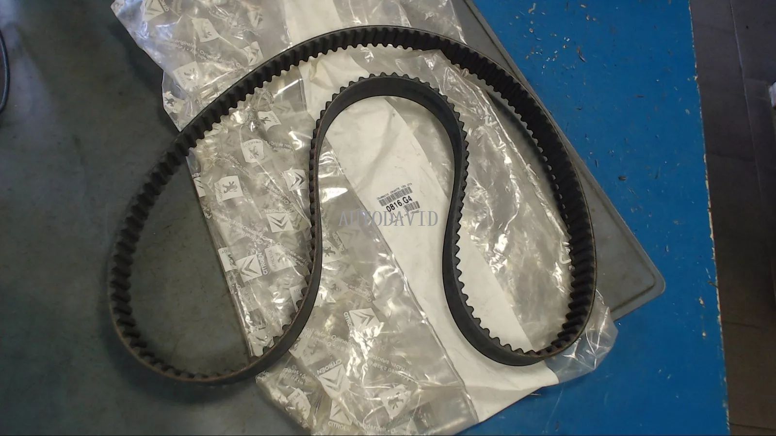 Timing Belt for Peugeot 307/2.0 407 16V (EW10J4S) Citroen C4 Coupe 2.0 16V 130 KW 177 OEM : 0816G4 9647367480 HS01-011-004