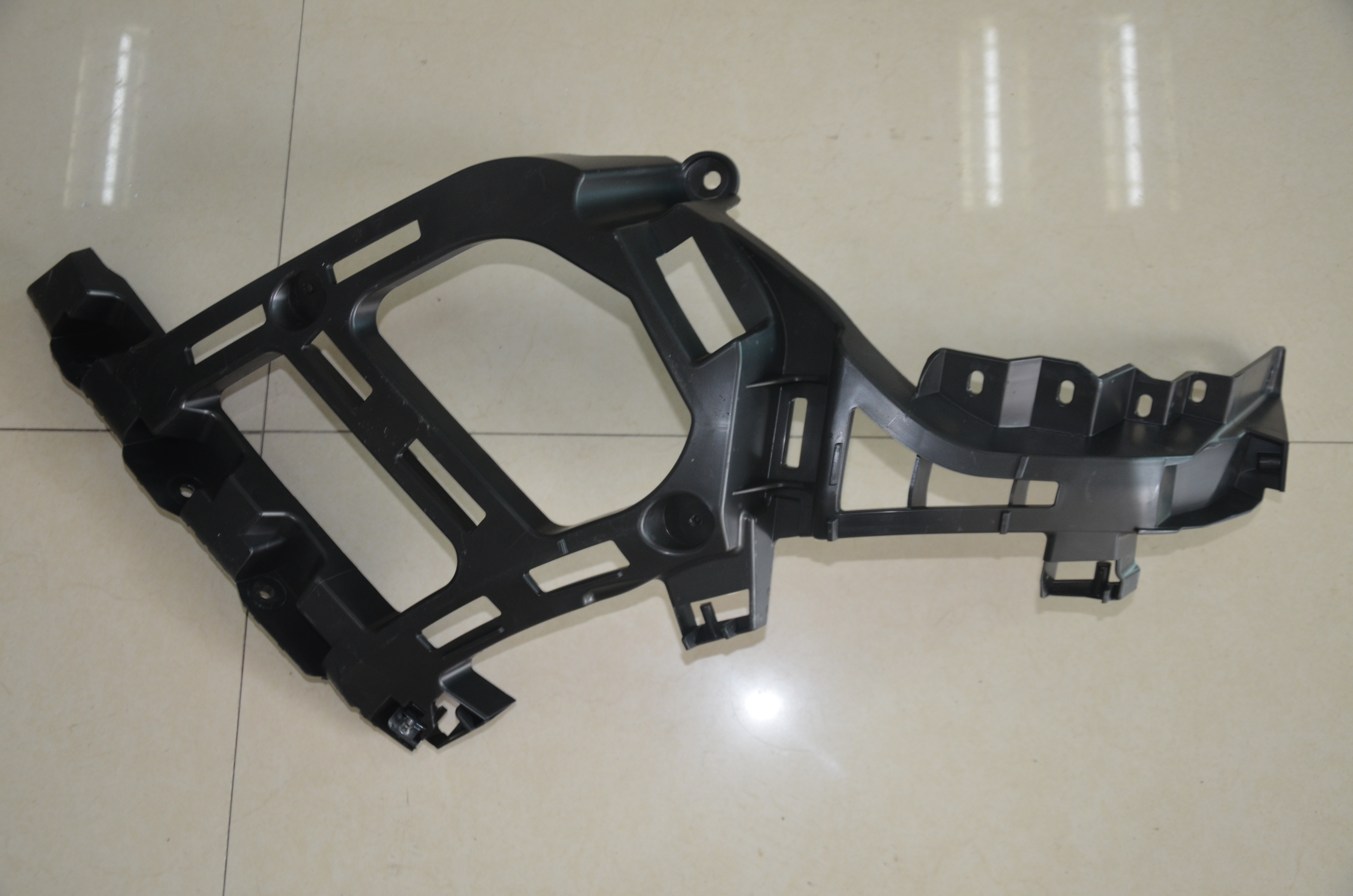 REAR BUMPER SUPPORT BOTH SIDE PEUGEOT 4008 2017 CHINA(P84)/PEUGEOT 3008 5008 2017 ABROAD OEM：LH YL00362680/RH YL00362580 DVD39-0701-10