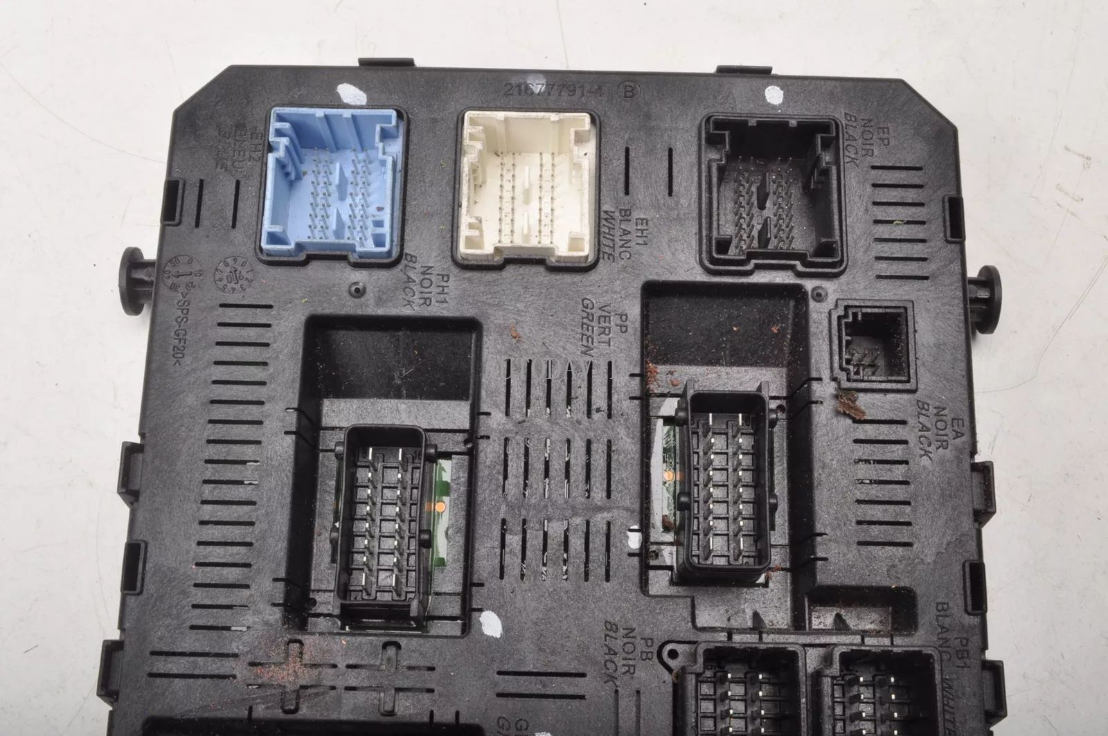 Engine Fuse Box BSM Assembly for Peugeot 307 1.6/16V OEM : 9663510580 HS01-042-009